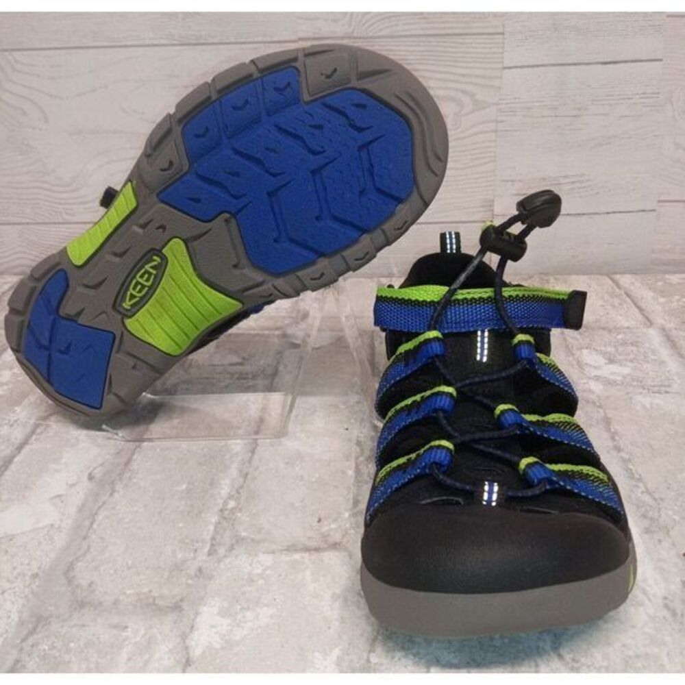 KEEN‎ Newport H2 Sandals Big Kid Size 4 Heliotrope Waterproof Hiking Trail Shoes